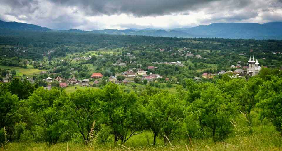 Satul Breb, Maramureș, vedere panoramică a întregului sat.